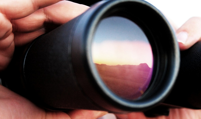3399096196_cf820fdb84_z Twyfelfontein Binoculars, by Santiago Medem. CC-BY-licensed, from: https://www.flickr.com/photos/fotos_medem/3399096196